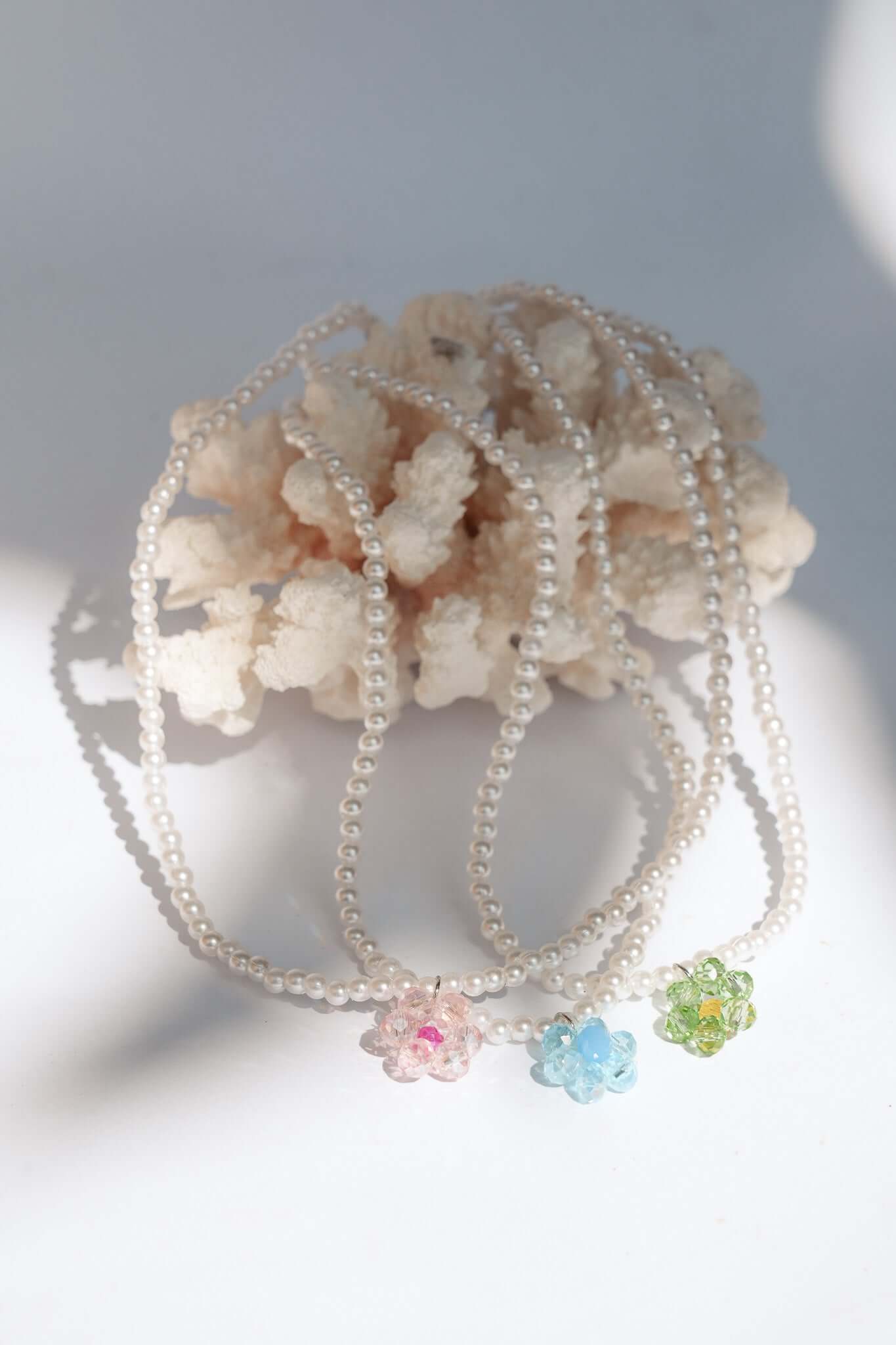 THE BEADED FLOWER NECKLACE