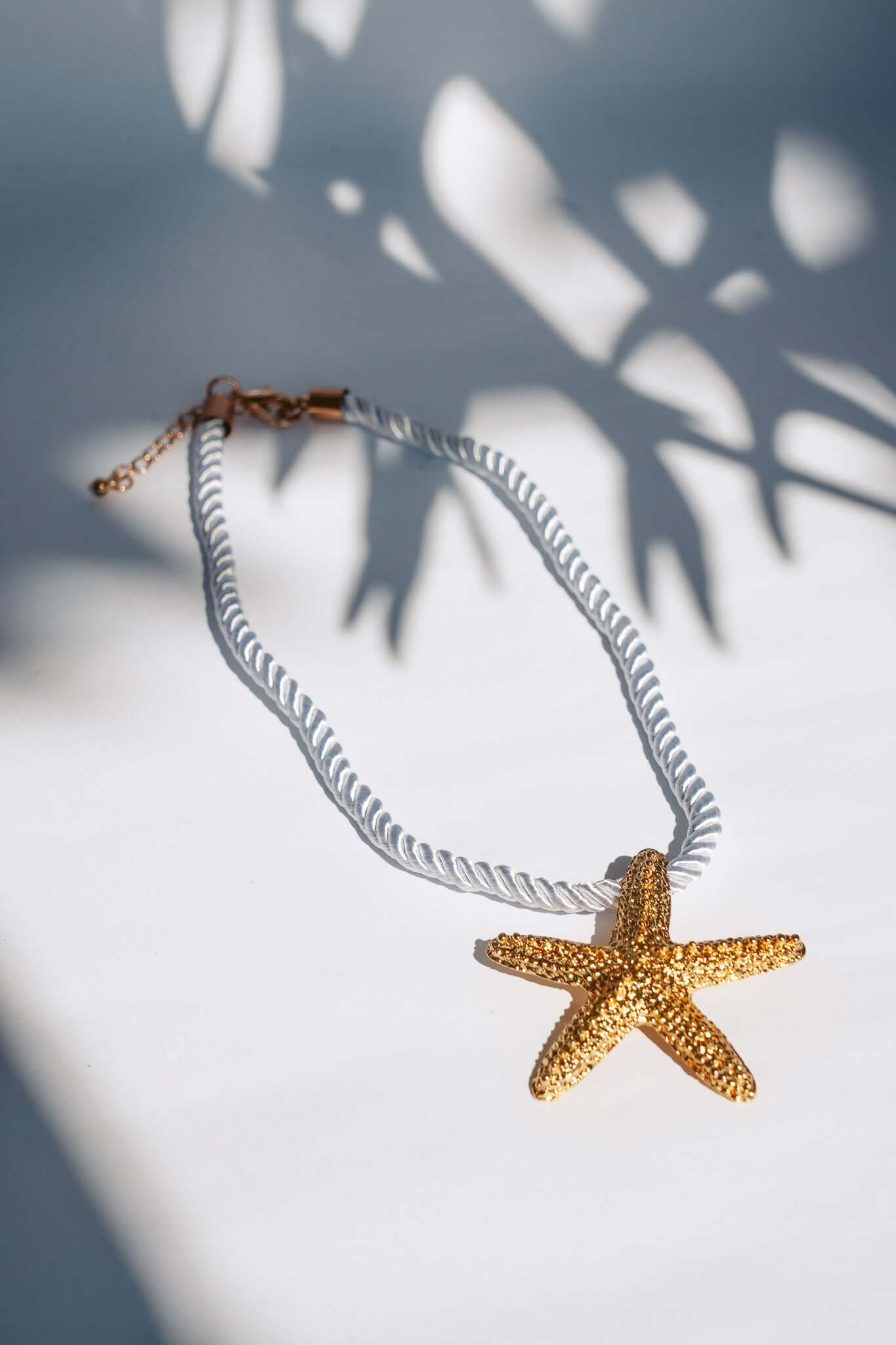 THE STARFISH NECKLACE