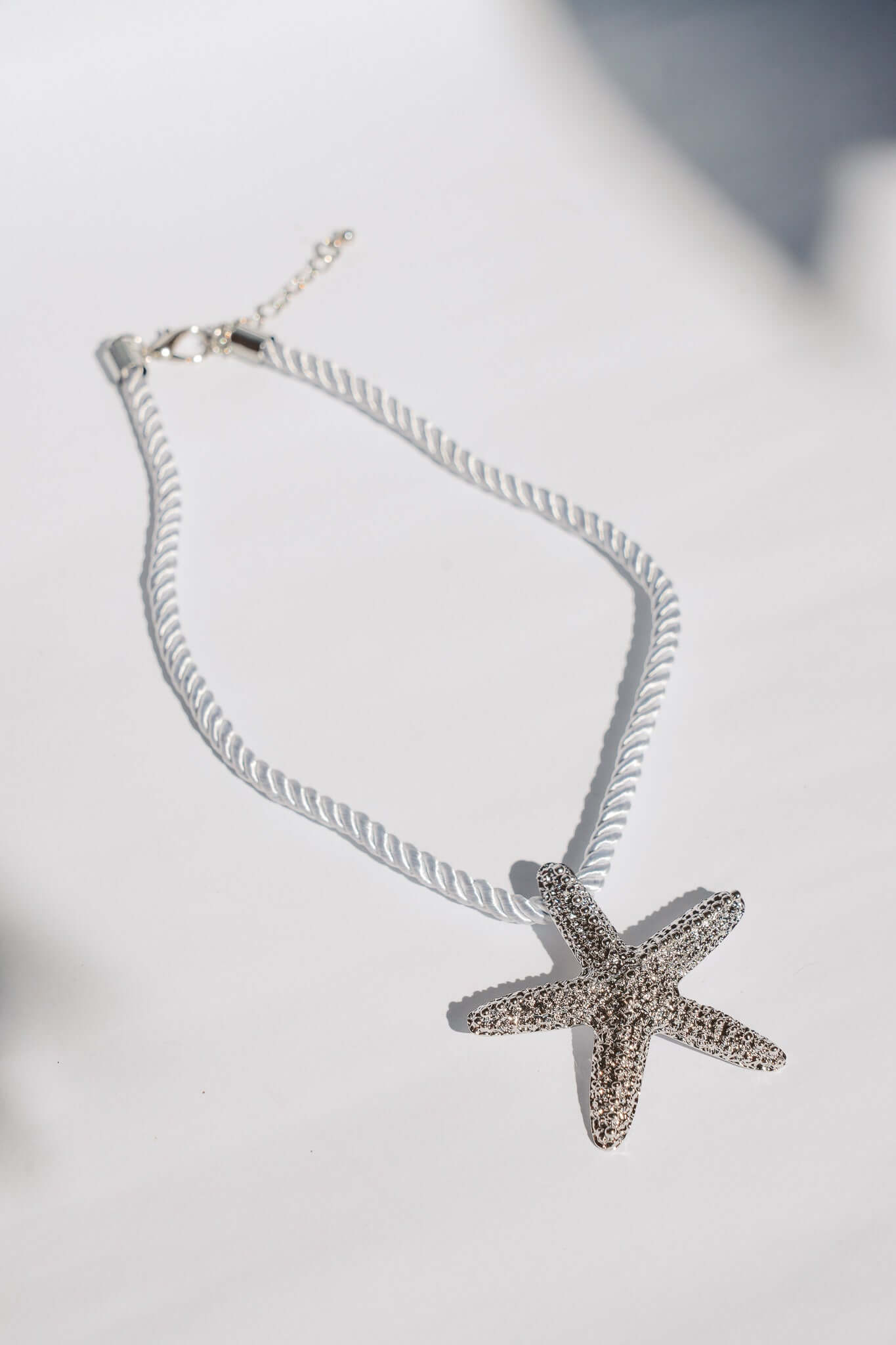 THE STARFISH NECKLACE