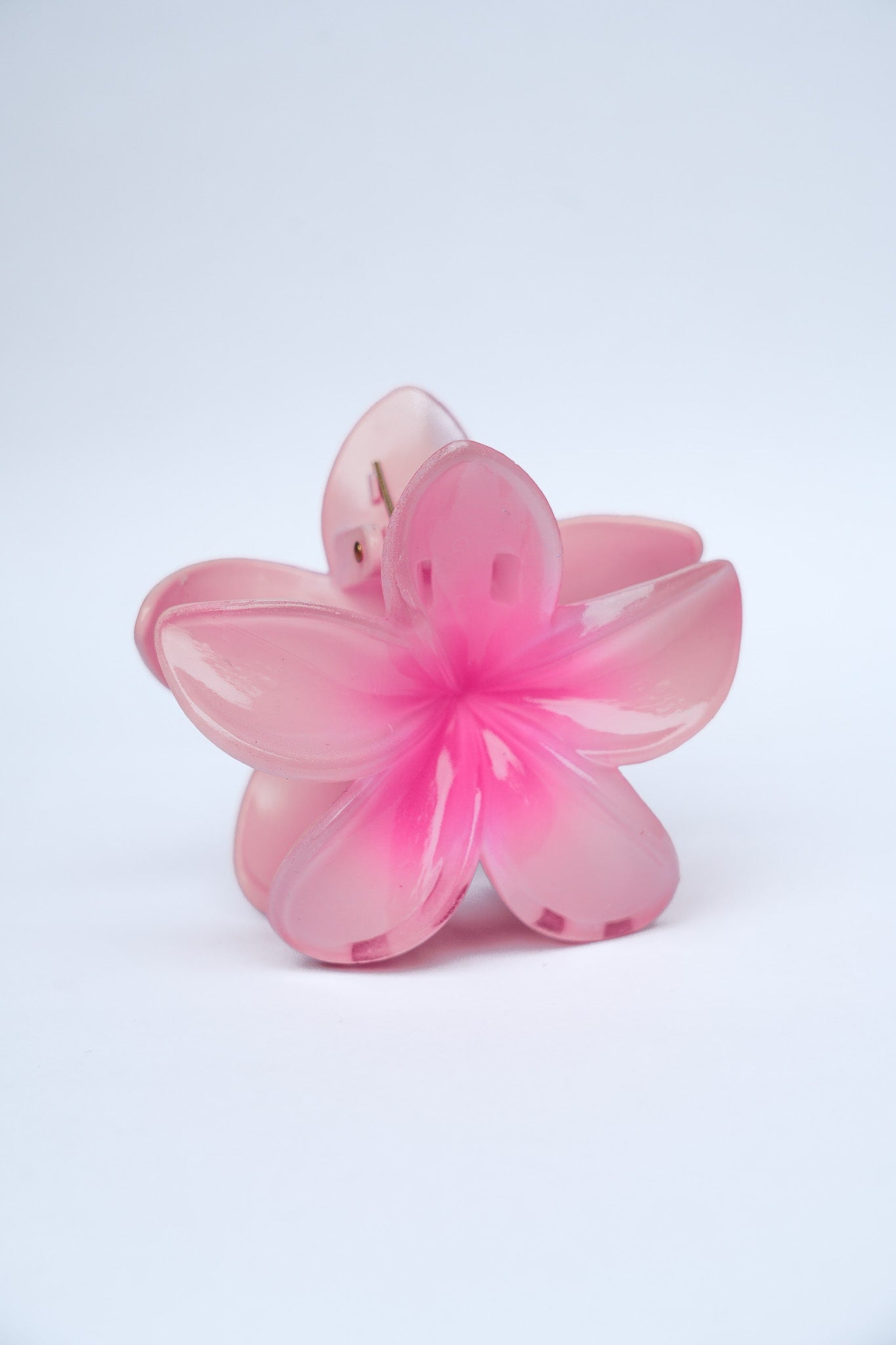 FRANGIPANI HAIR CLIPS - LIGHT PINK