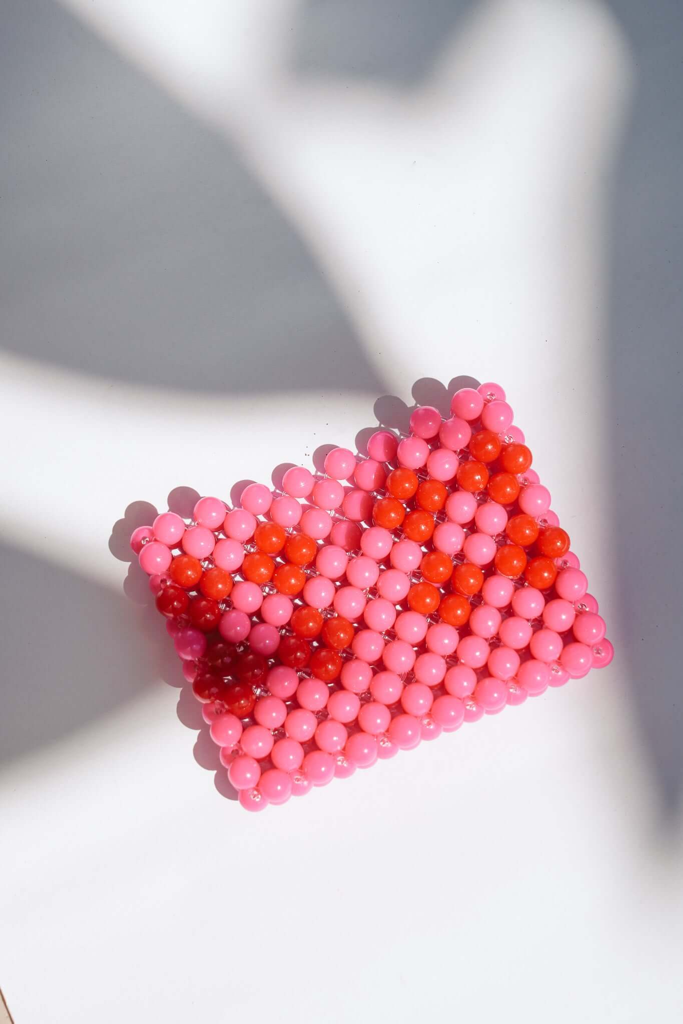 BEADED CARD HOLDER - PINK/RED - HIBISCUS THE LABEL - Black Salt Co