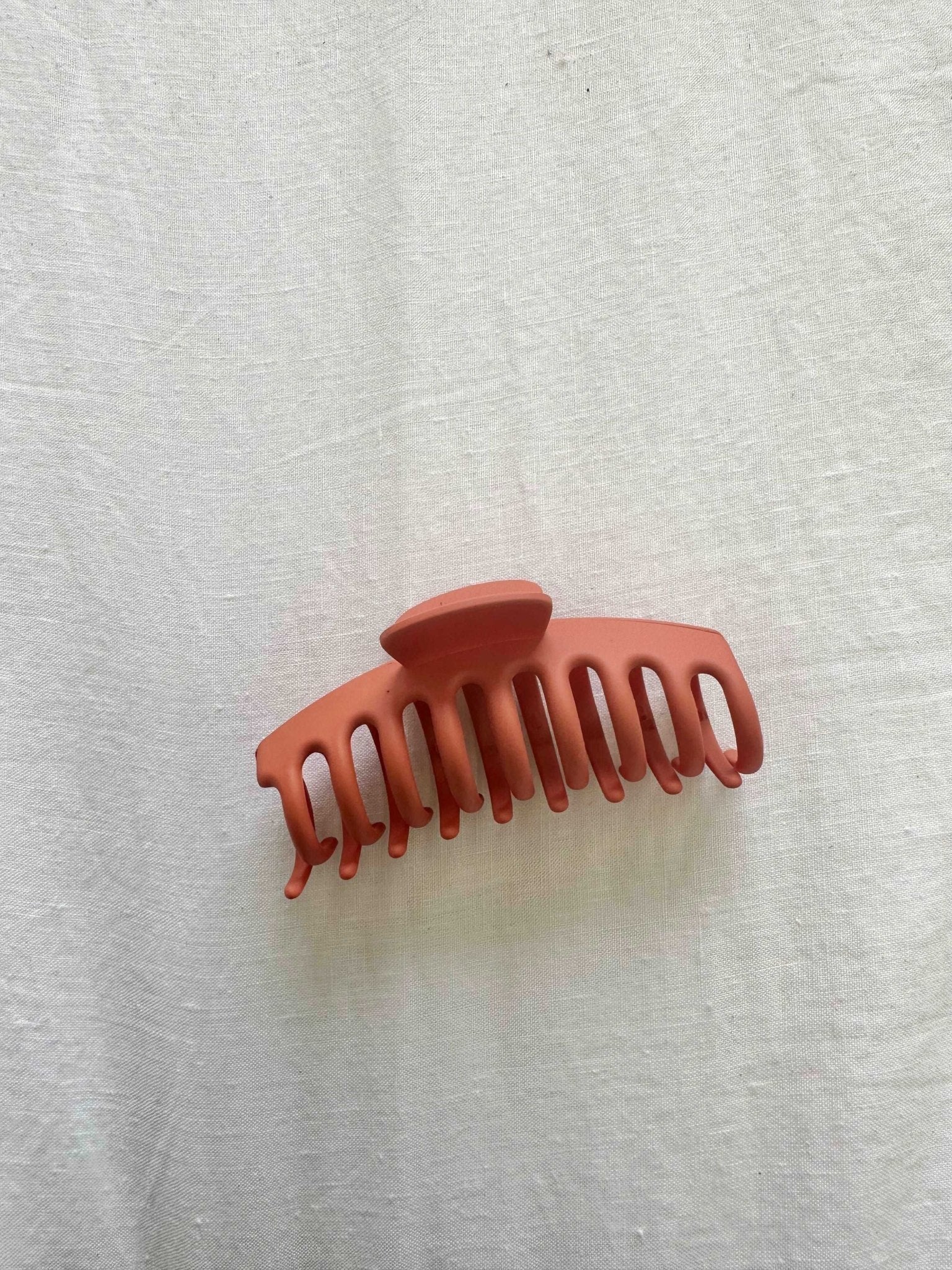 CLAM CLAW HAIR CLIP by Black Salt Co sale - Shop at Black Salt Co