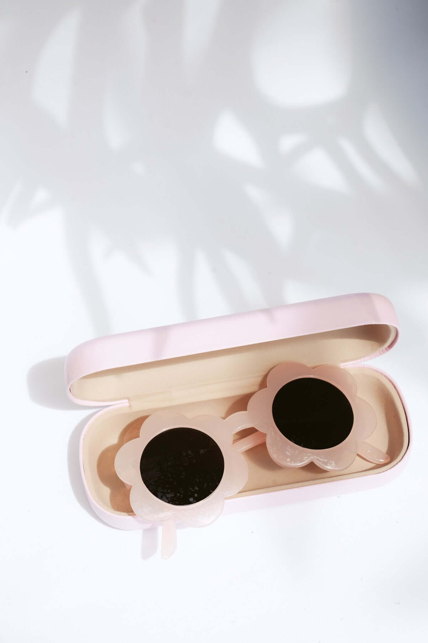 THE DAISY KIDS SUNGLASSES by Black Salt Co Sale - Shop at Black Salt Co