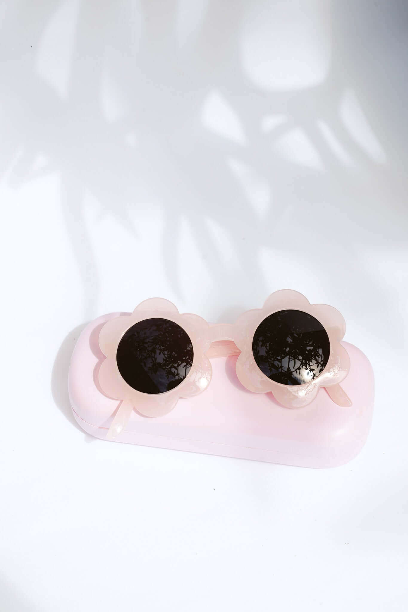 THE DAISY KIDS SUNGLASSES by Black Salt Co Sale - Shop at Black Salt Co