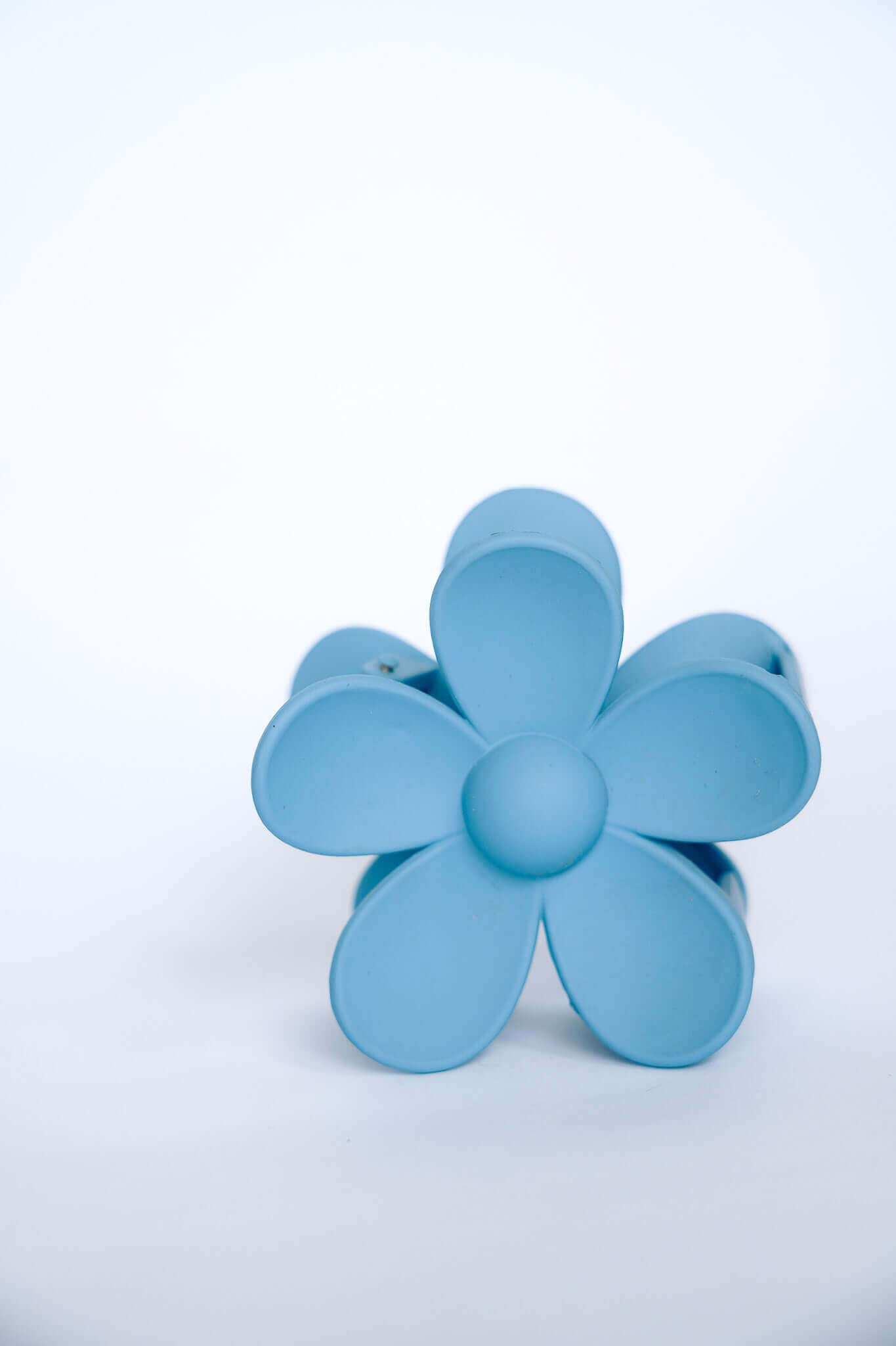 THE FLOWER POWER HAIR CLIP BLUE by HIBISCUS THE LABEL - Shop at Black Salt Co