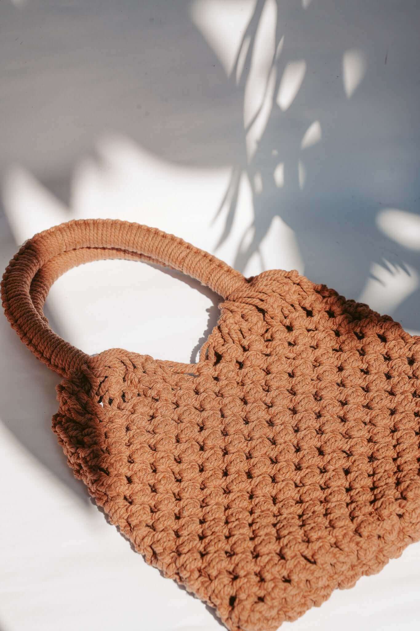 THE LIA CROCHET BAG